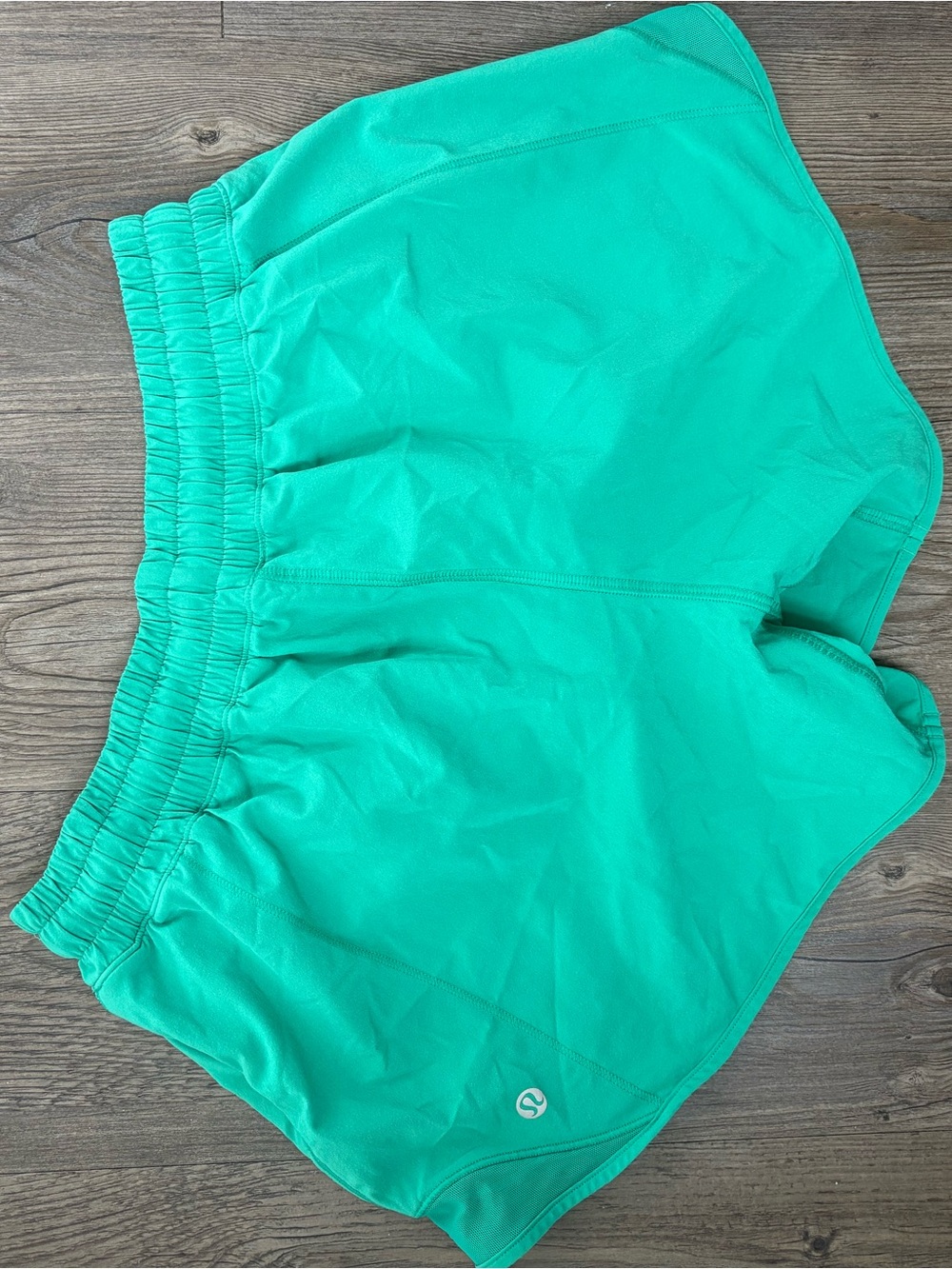 Lululemon Green Activewear Set - Sports Bra & Shorts - Picture 2 of 5